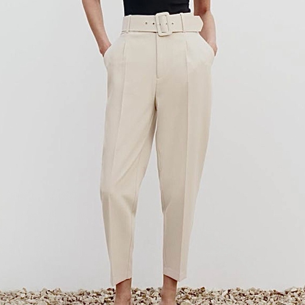 Zara- High Waisted Ankle Dress Pants w/Fabric Covered Belt. Ecru. Size: Small
